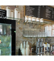 Stilvolle Atmosphäre im Café mit Slate-Lite